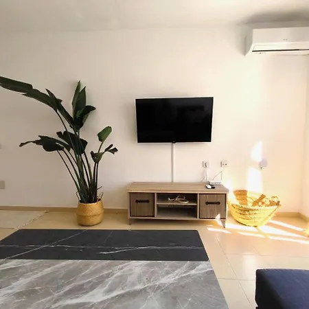 Medina Marinas - Tu Hogar Con Solarium Privado! *
