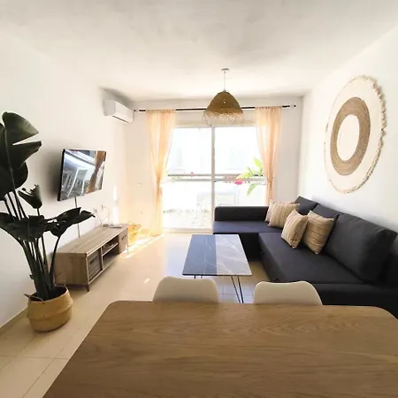 Medina Marinas - Tu Hogar Con Solarium Privado!